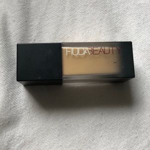 huda beauty #fauxfilter high coverage foundation
